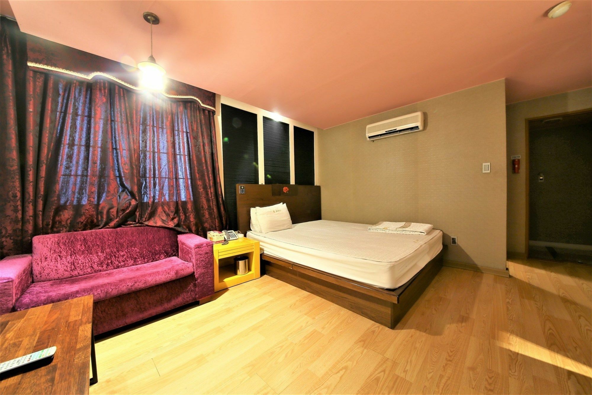 Sasang J Motel Bagian luar foto
