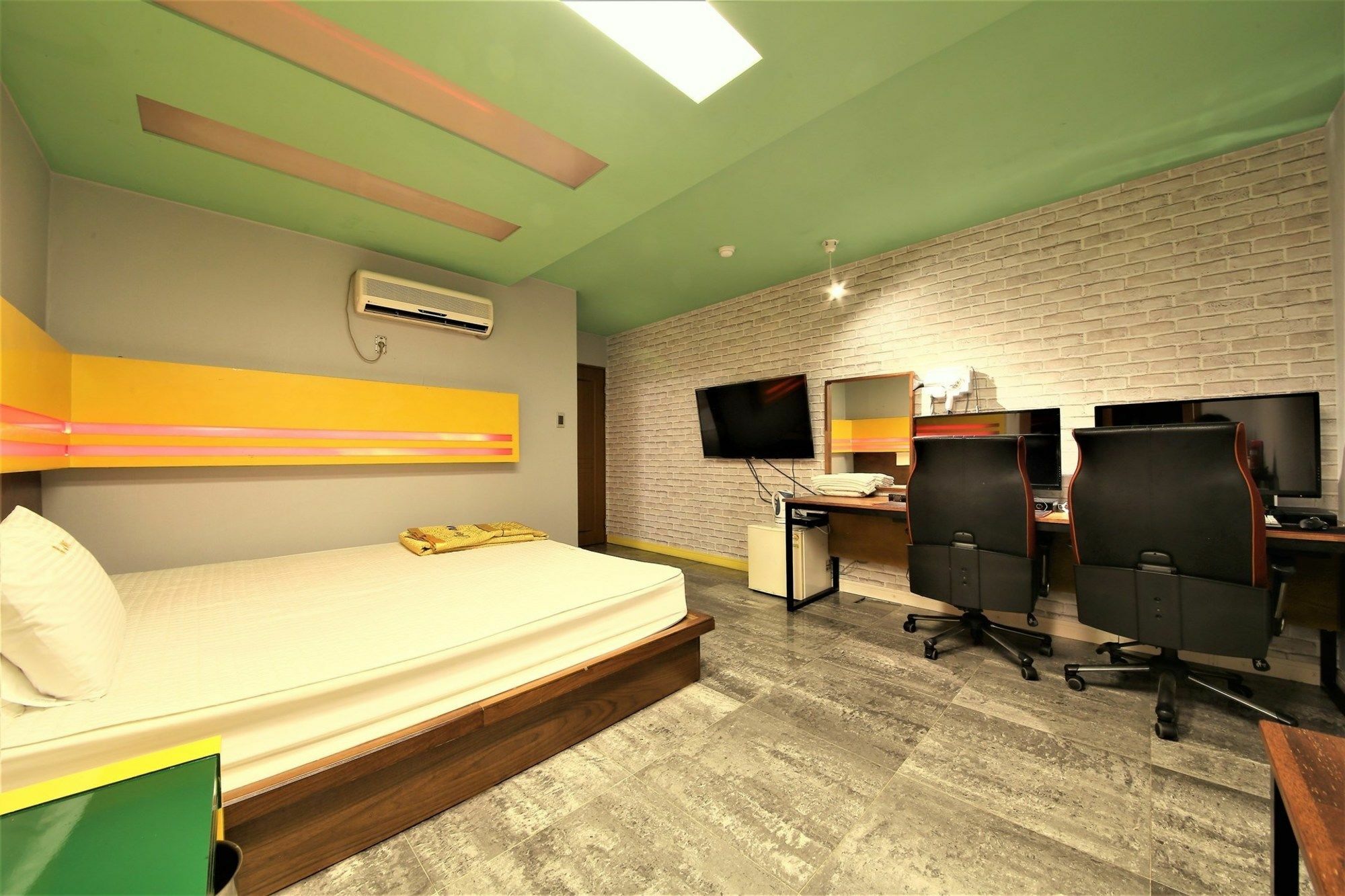 Sasang J Motel Bagian luar foto